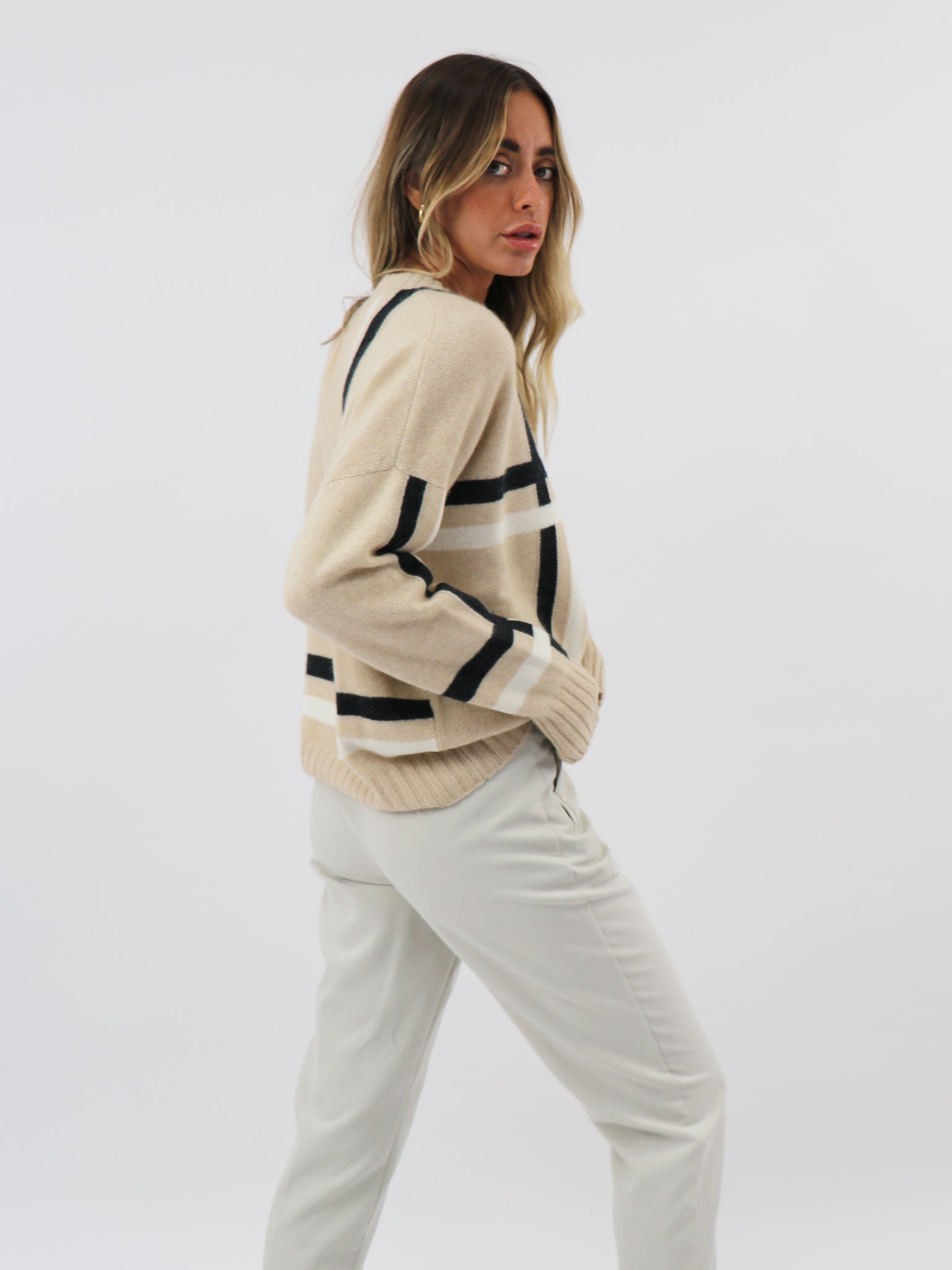 Cashmere Pullover with graphic intarsia