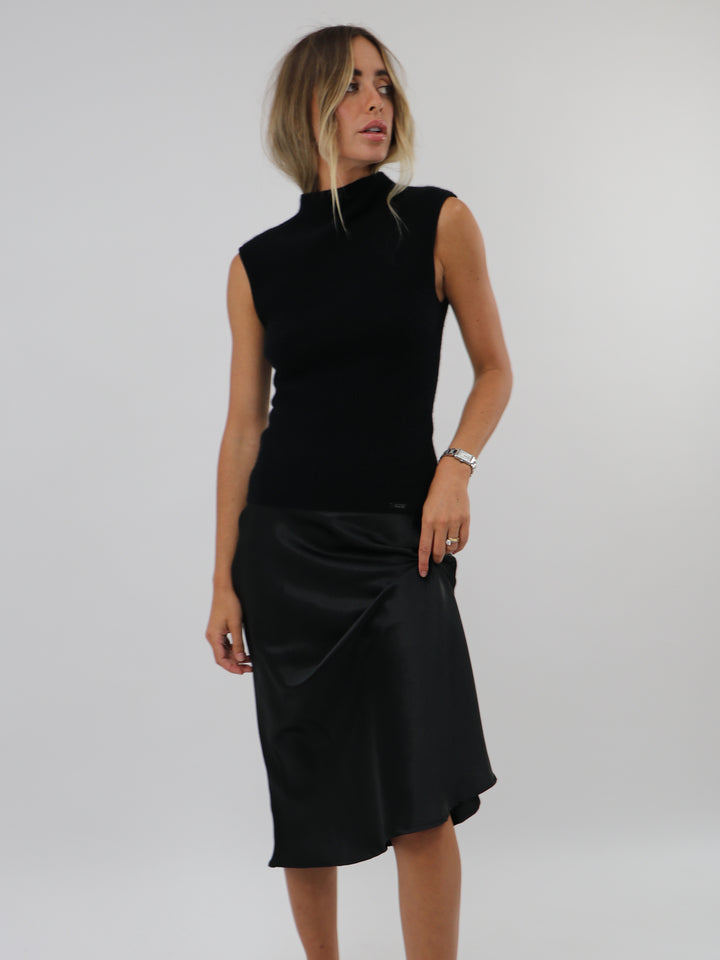 Sleeveless Cashmere fitted top #BLACK