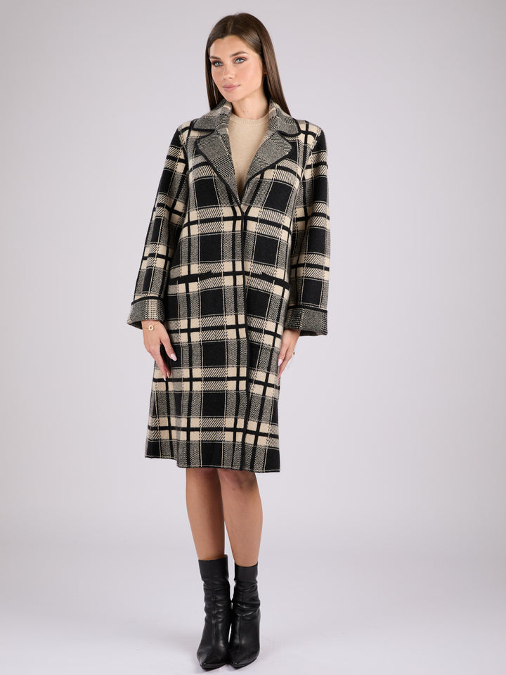 Long black and beige plaid cashmere coat 