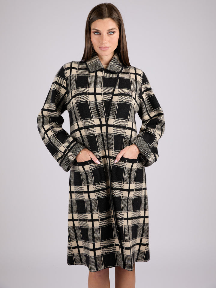 Long black and beige plaid cashmere coat 