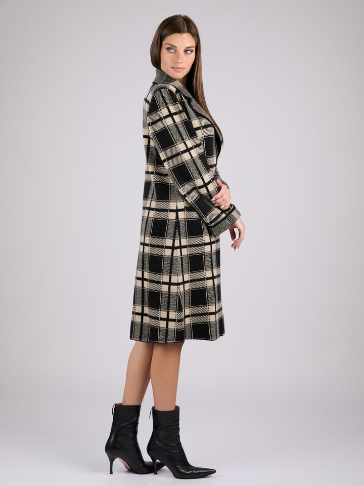 Long black and beige plaid cashmere coat 