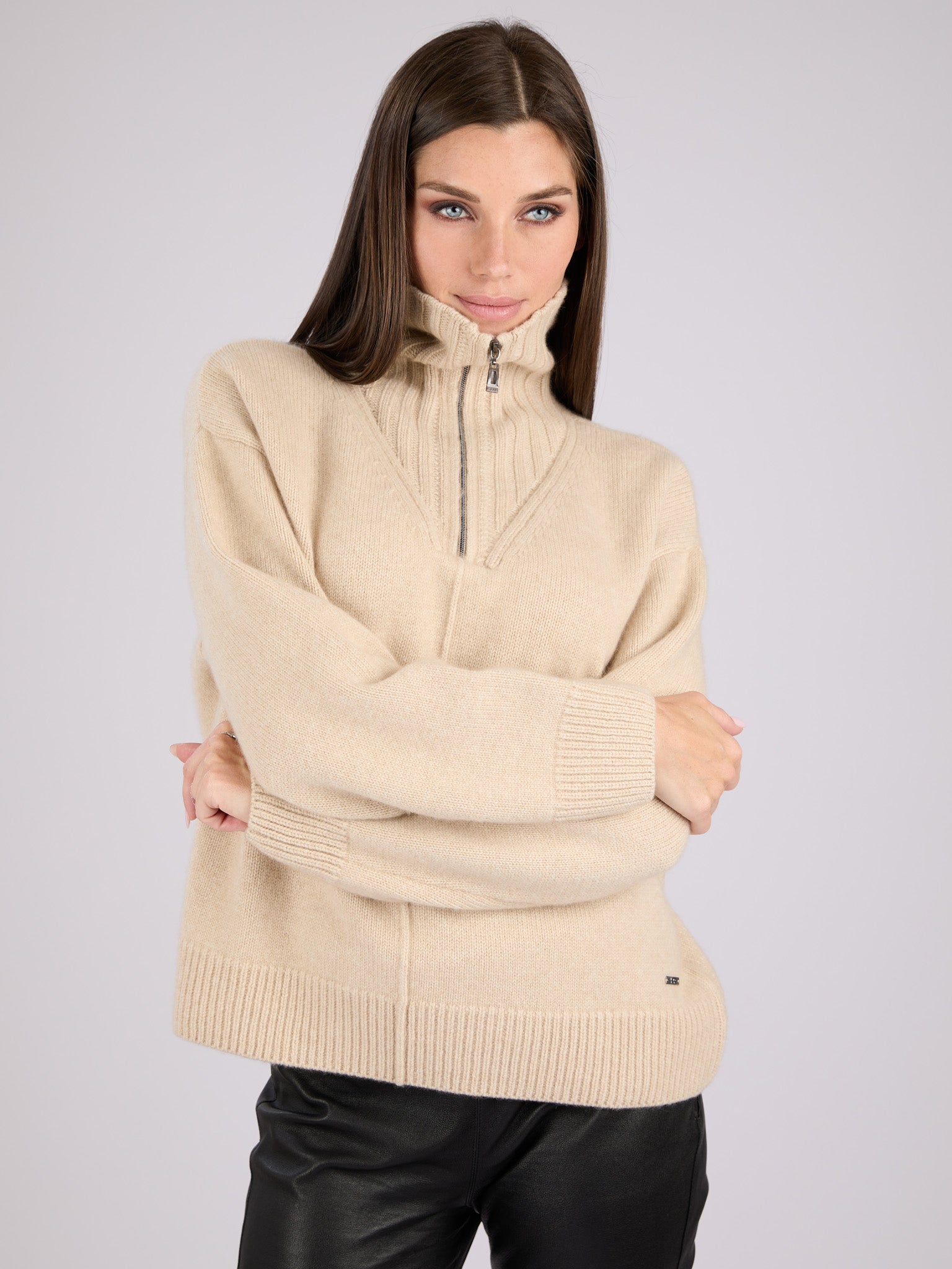 Cashmere ribbed knit half-zip sweater with a high collar #OAT