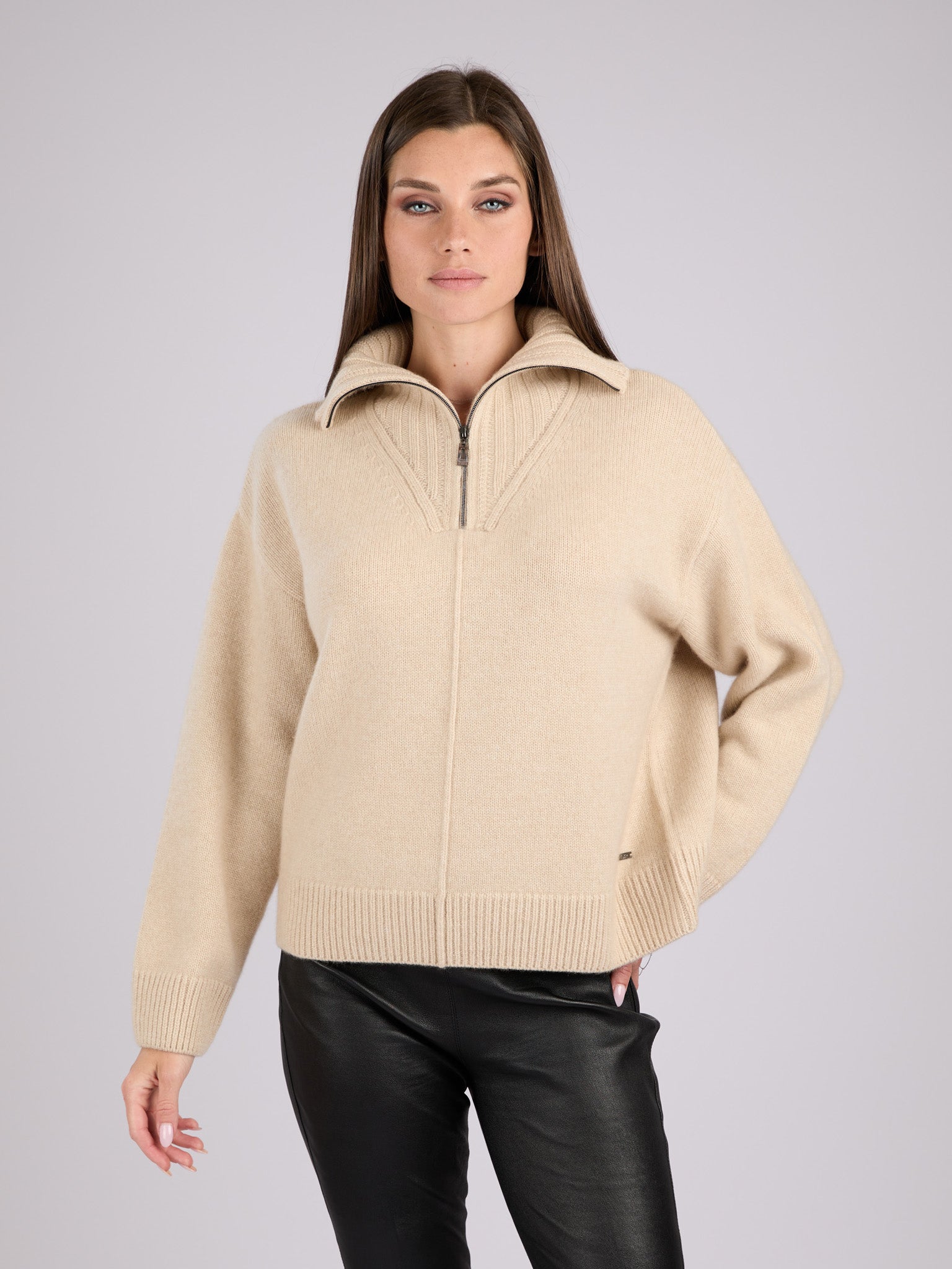 Cashmere ribbed knit half-zip sweater with a high collar #OAT