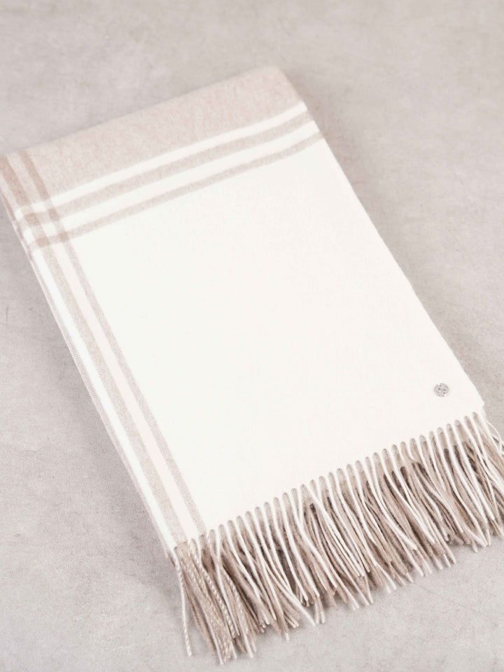 Woven cashmere throw blanket with fringed edges at the bottom #PEARL/OAT