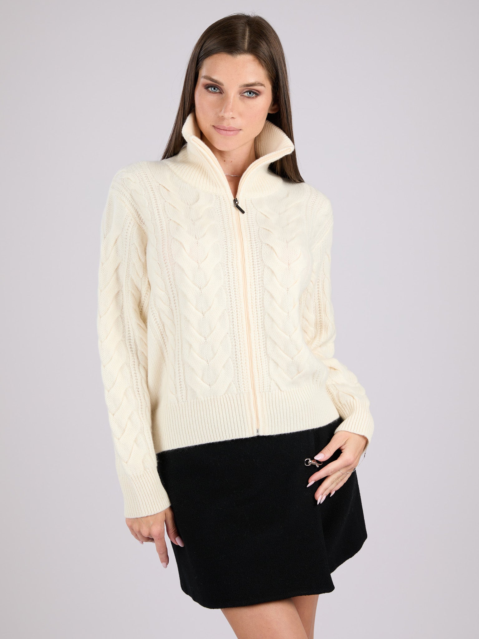 Cashmere cable-knit zip-up sweater with a mock neck collar #PEARL