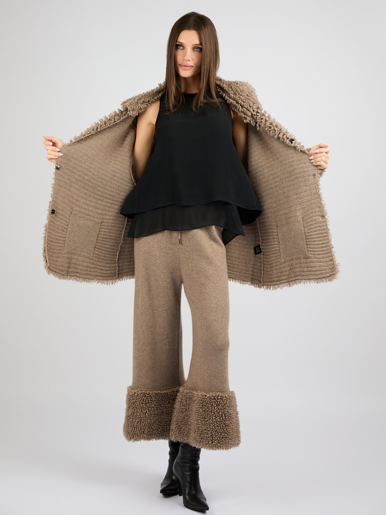 Cashmere Pants with Bottom Detail