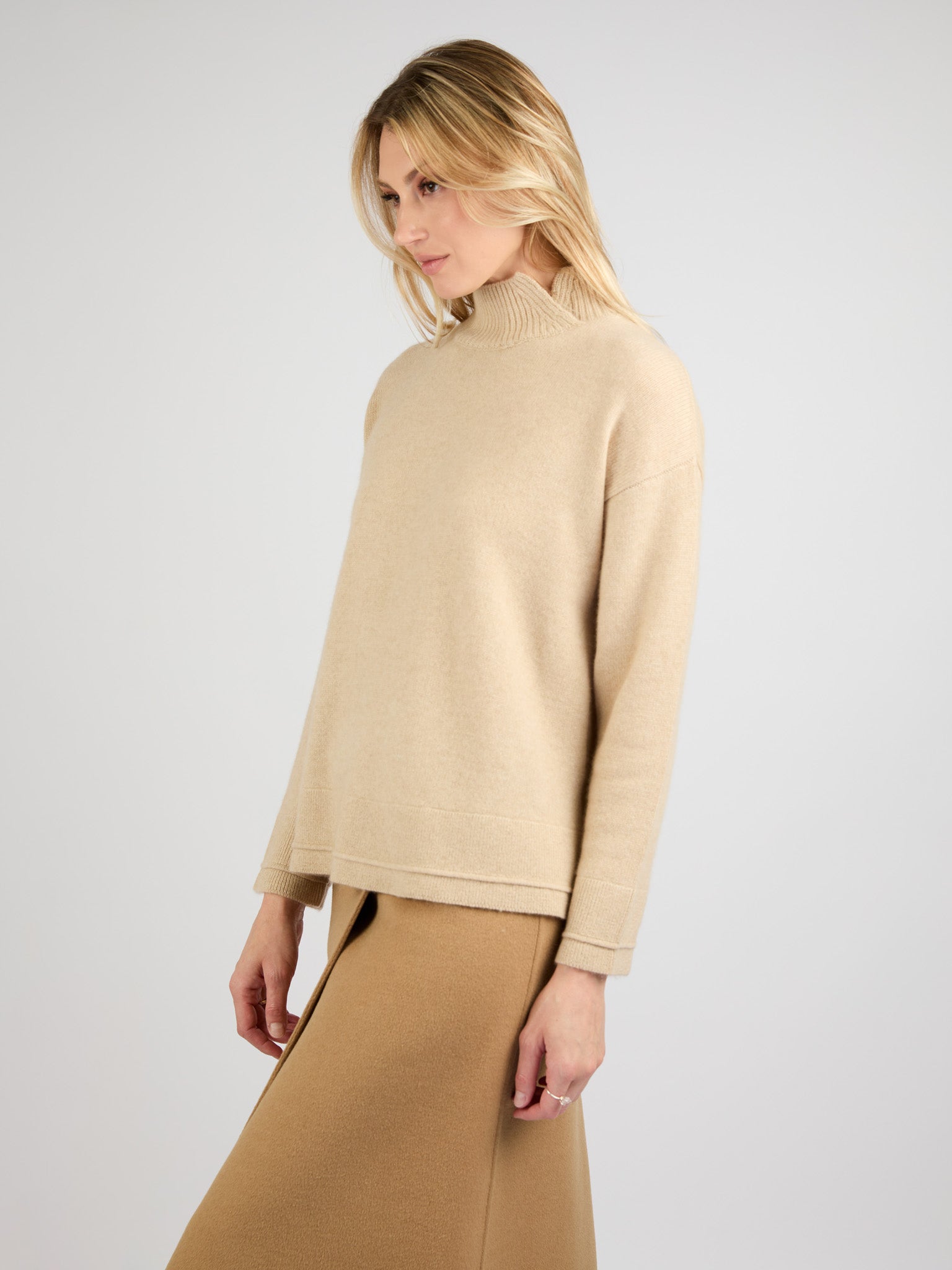 Women Split Neck Cashmere sweater