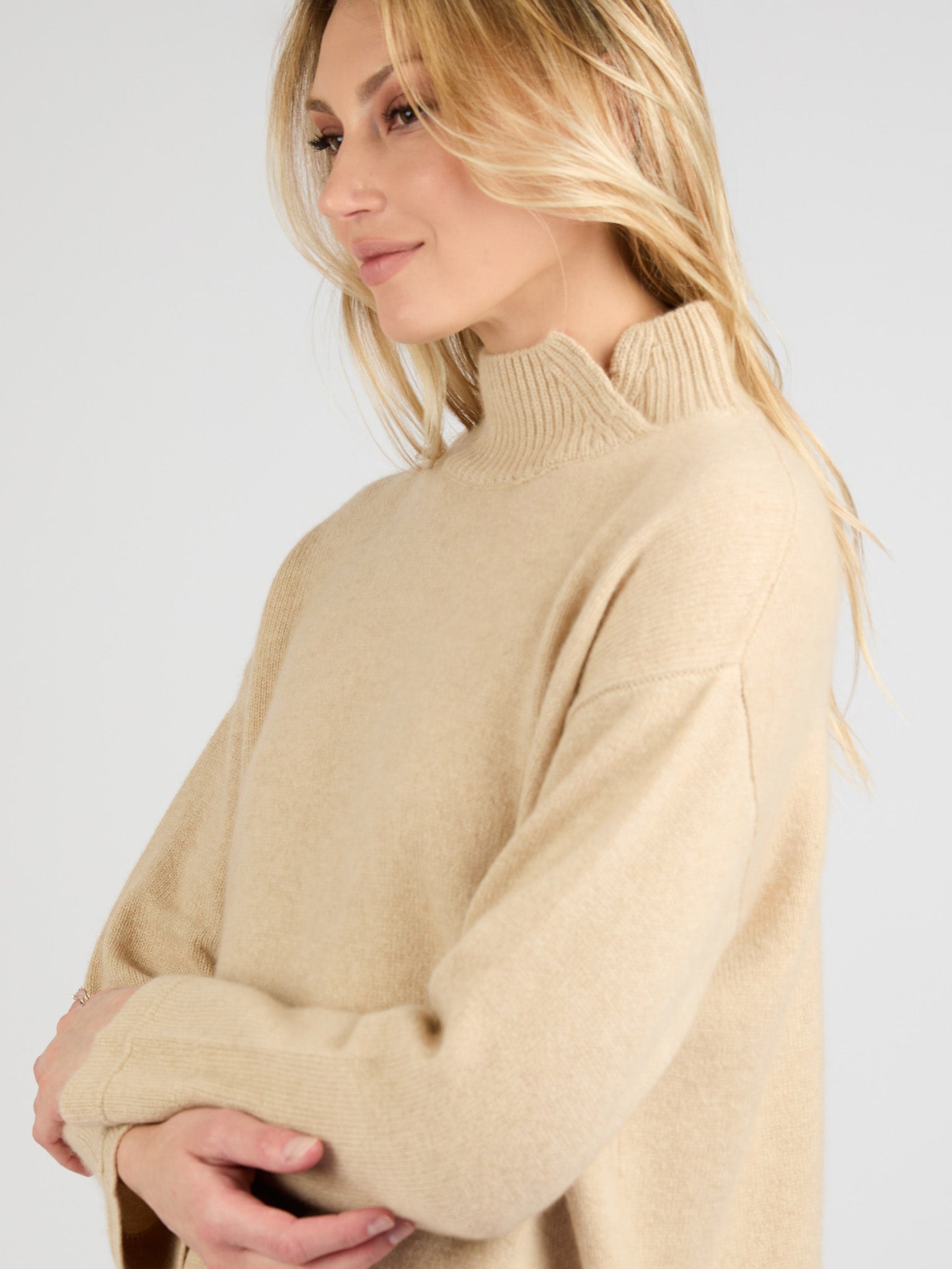 Women Split Neck Cashmere sweater