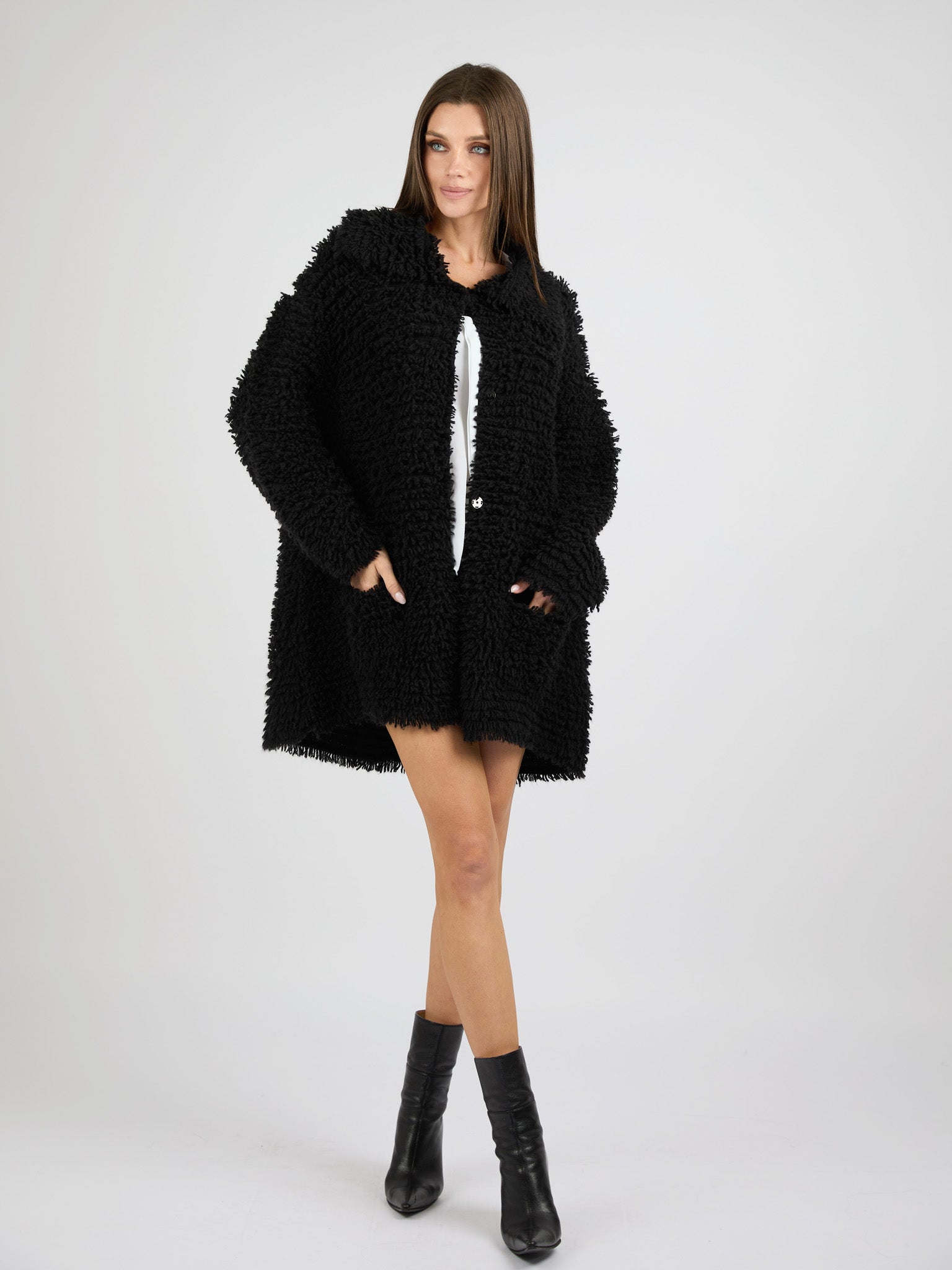 Modern Coat Knitted in Cashmere with a textured fur effect