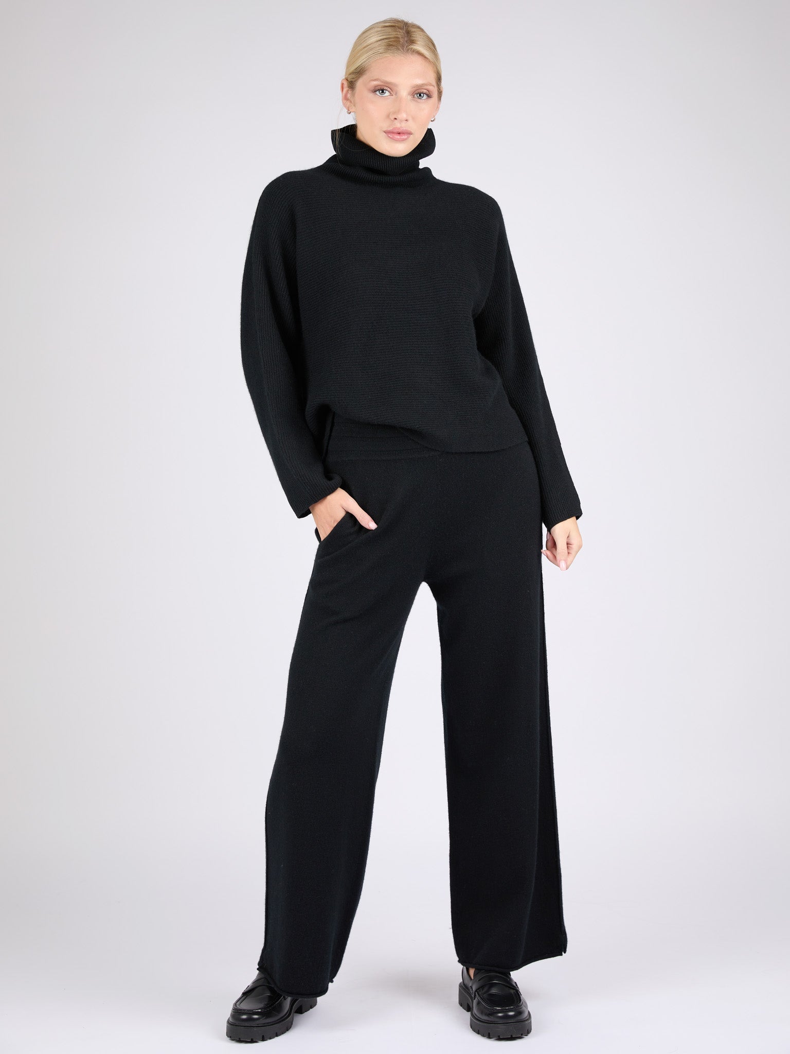 Ribbed Cashmere Turtleneck