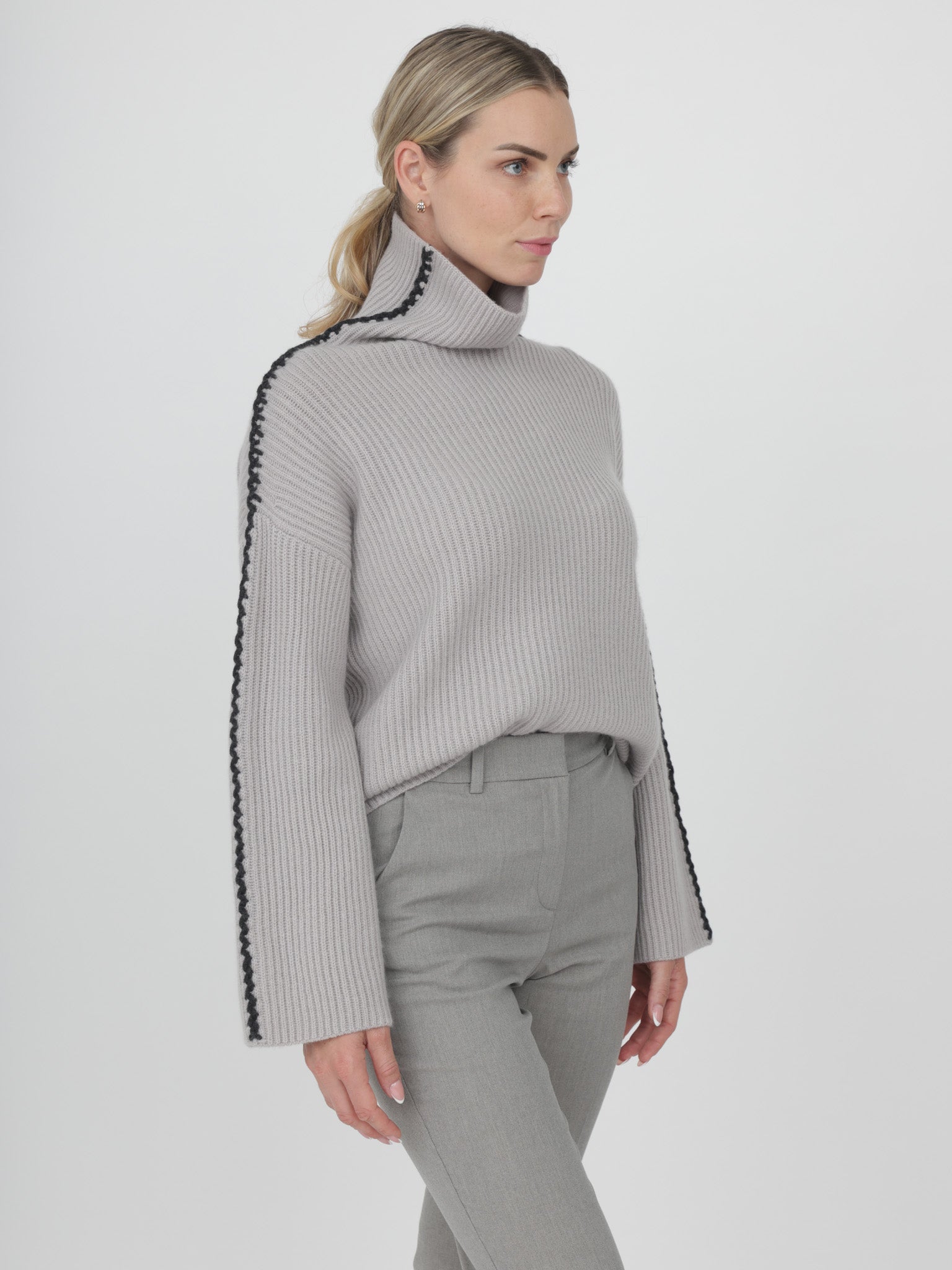 Cashmere Turtleneck with detail on Sleeves