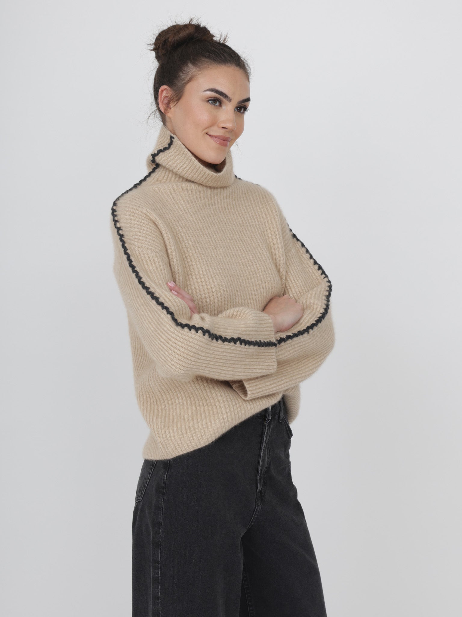 Cashmere Turtleneck with detail on Sleeves