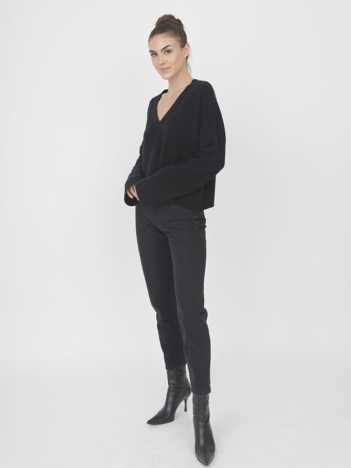 V-Neck Cashmere Sweater #BLACK