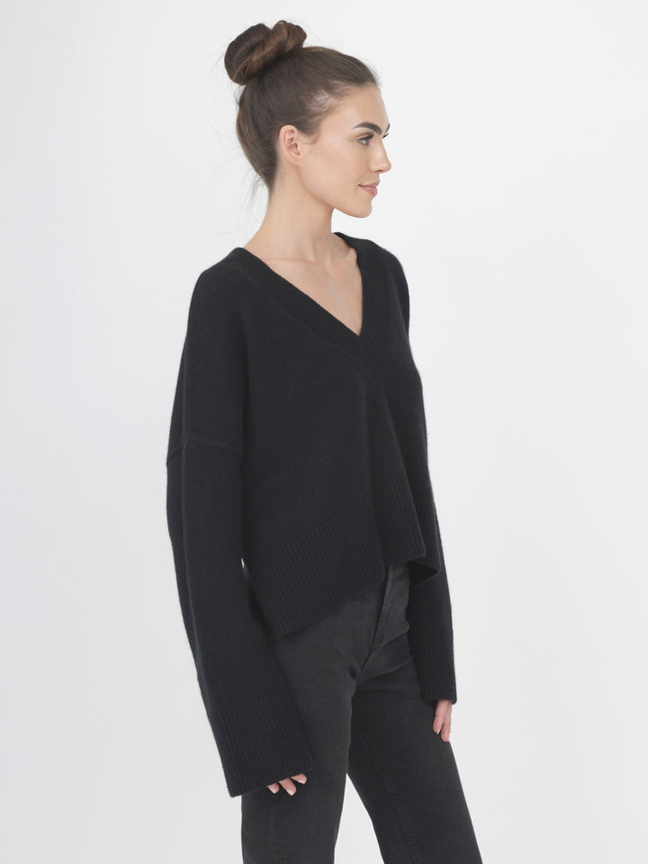 V-Neck Cashmere Sweater #BLACK