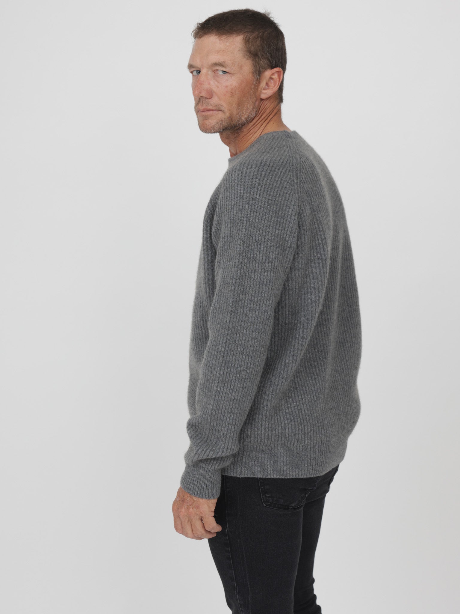 Men Ribbed Crewneck Raglan Sleeves