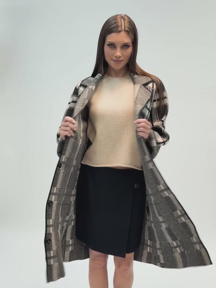 Long black and beige plaid cashmere coat 