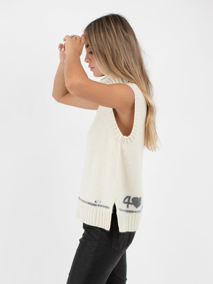 Cashmere Sleeveless Turtleneck #PEARL