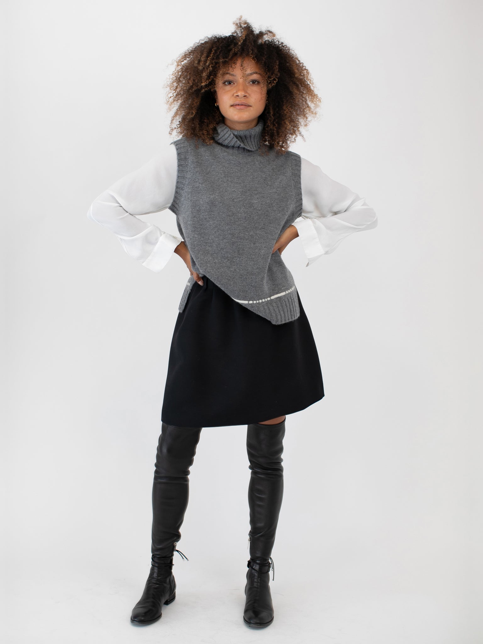 Cashmere Sleeveless Turtleneck