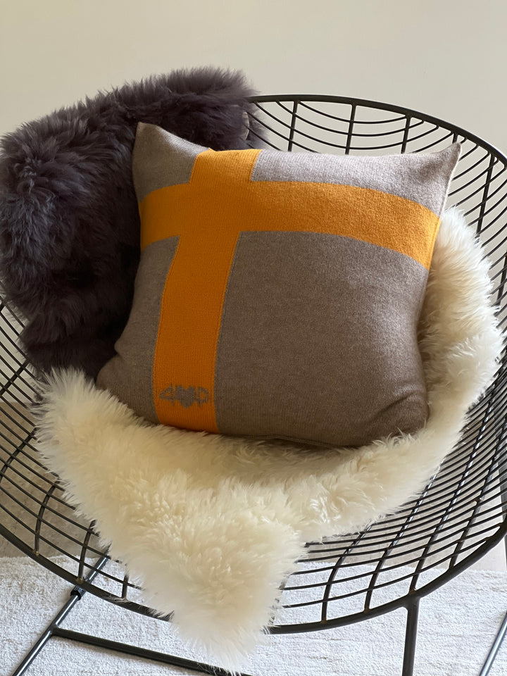 Cashmere Pillow #FAWN/GOLD