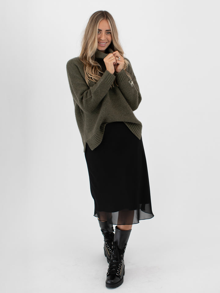 Relaxed Fit Cashmere Turtleneck #MOSS