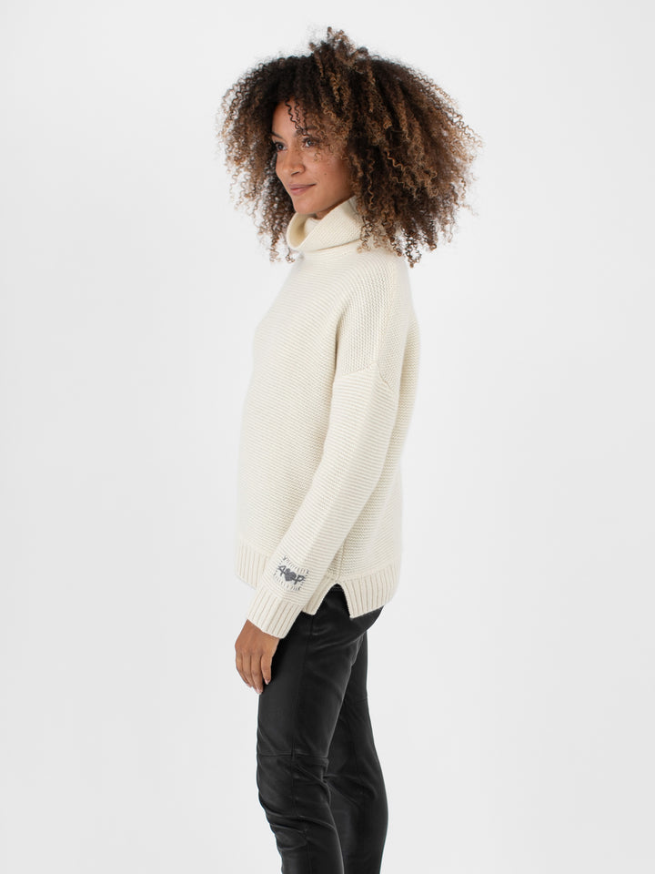 Relaxed Fit Cashmere Turtleneck #PEARL