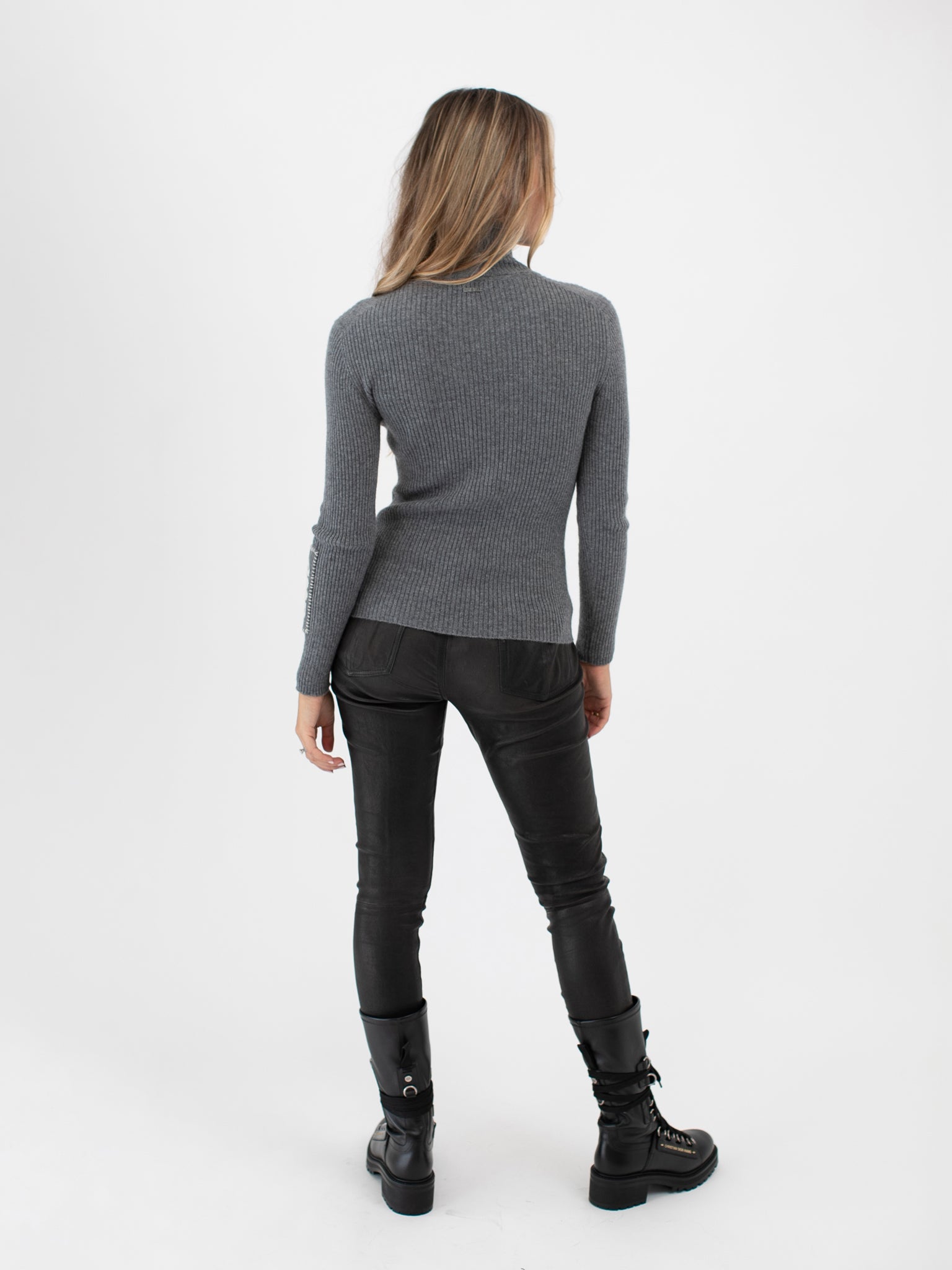 Cashmere Ribbed Turtleneck