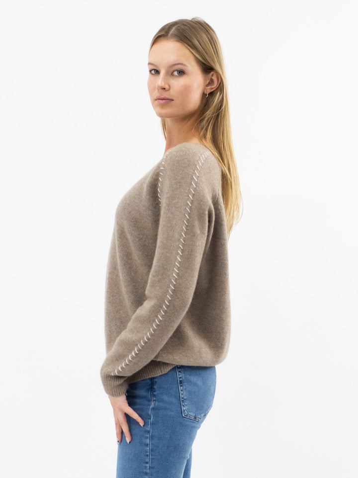 V Neck Cashmere Sweater with detailed Stitching #FAWN