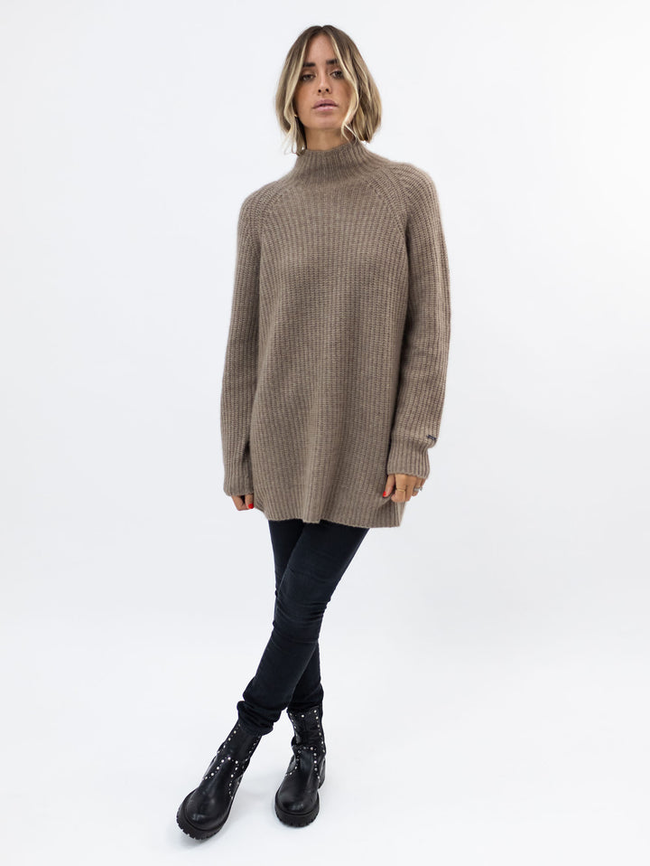 Oversized Cashmere Sweater #FAWN