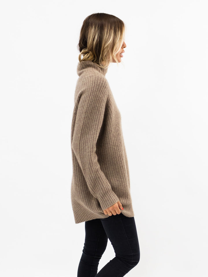 Oversized Cashmere Sweater #FAWN