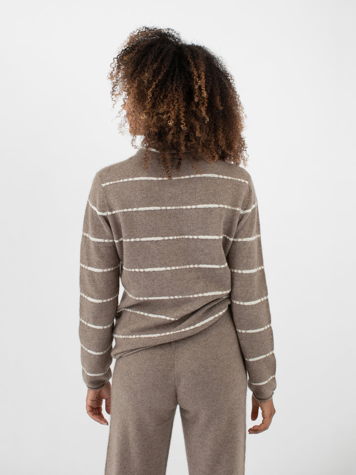 Loose Fit Cashmere Turtleneck #FAWN
