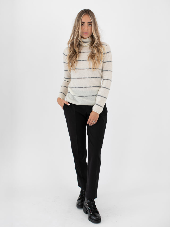 Loose Fit Cashmere Turtleneck #PEARL