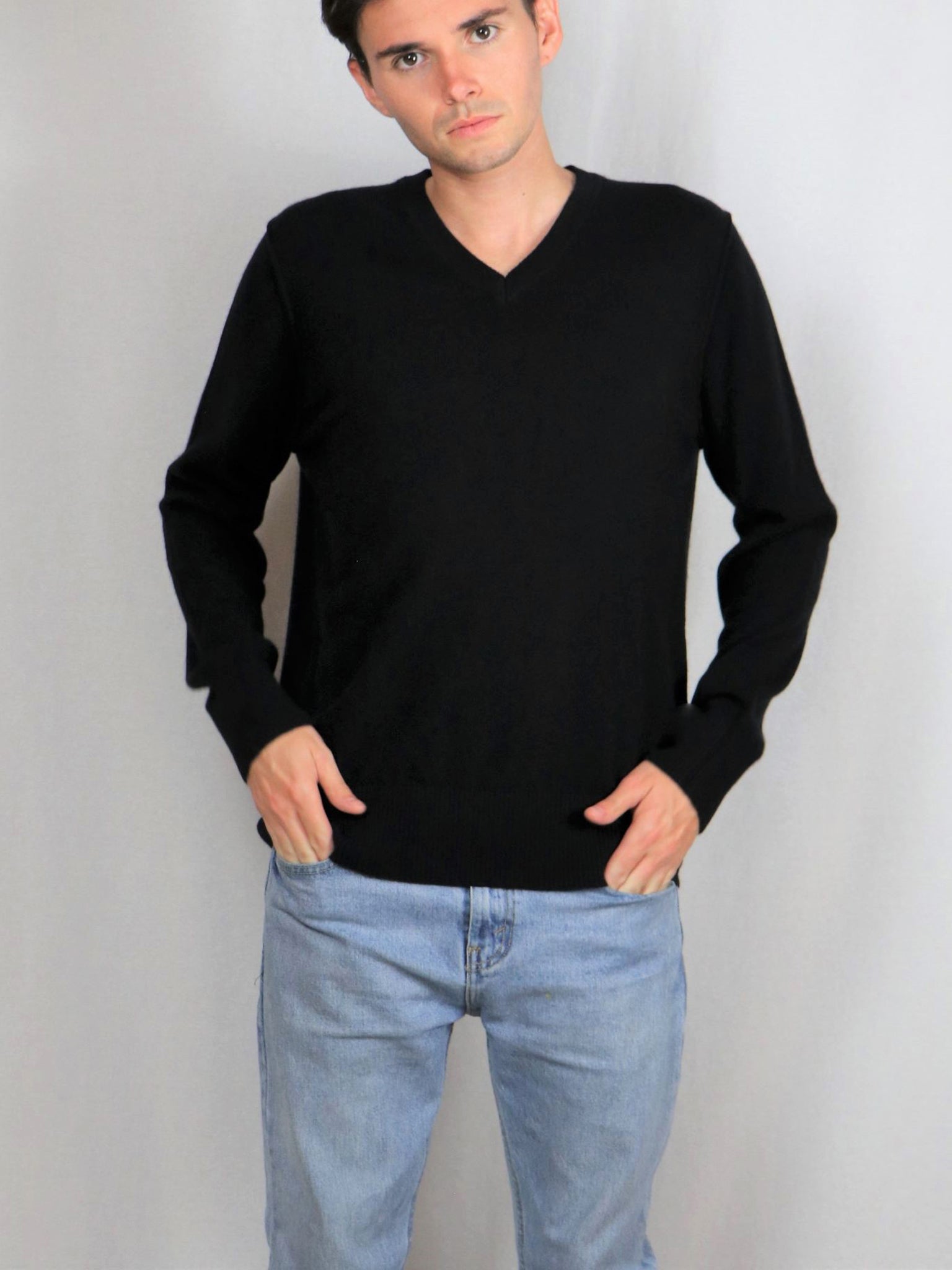 Men's Classic Cashmere V-Neck #BLACK